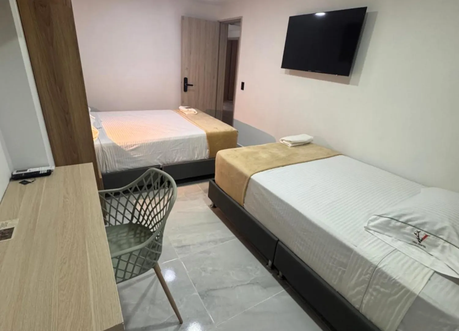 מדיין Vida Hostel מלון
