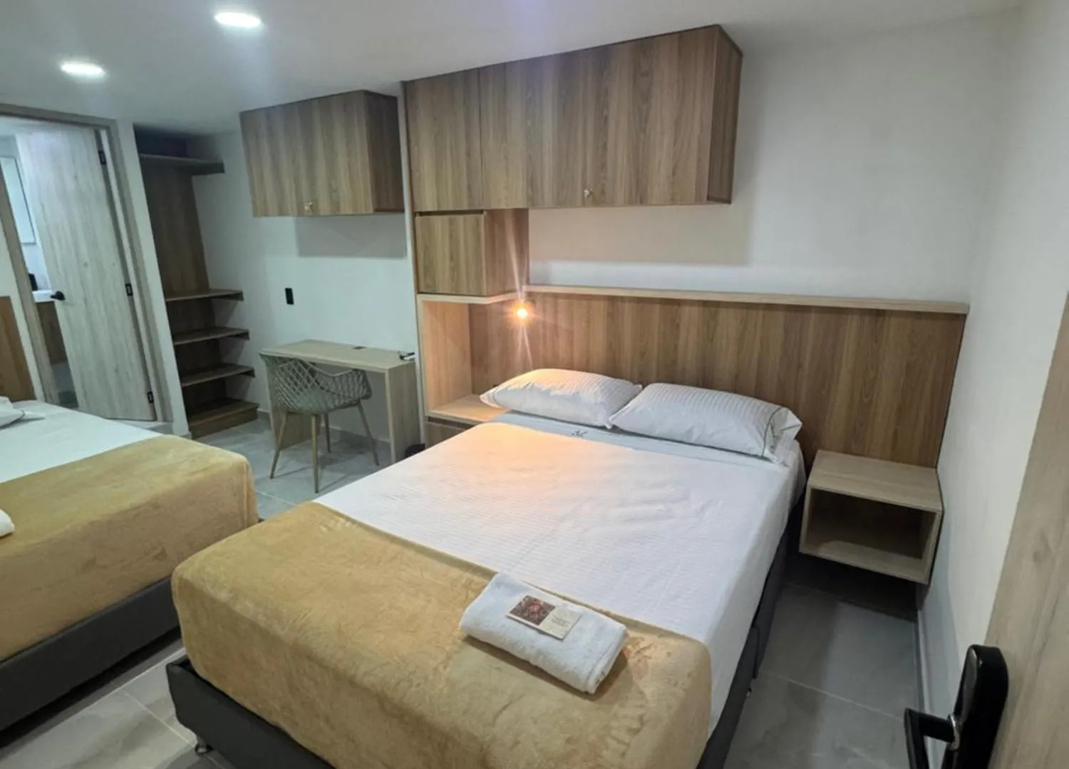 מדיין Vida Hostel מלון