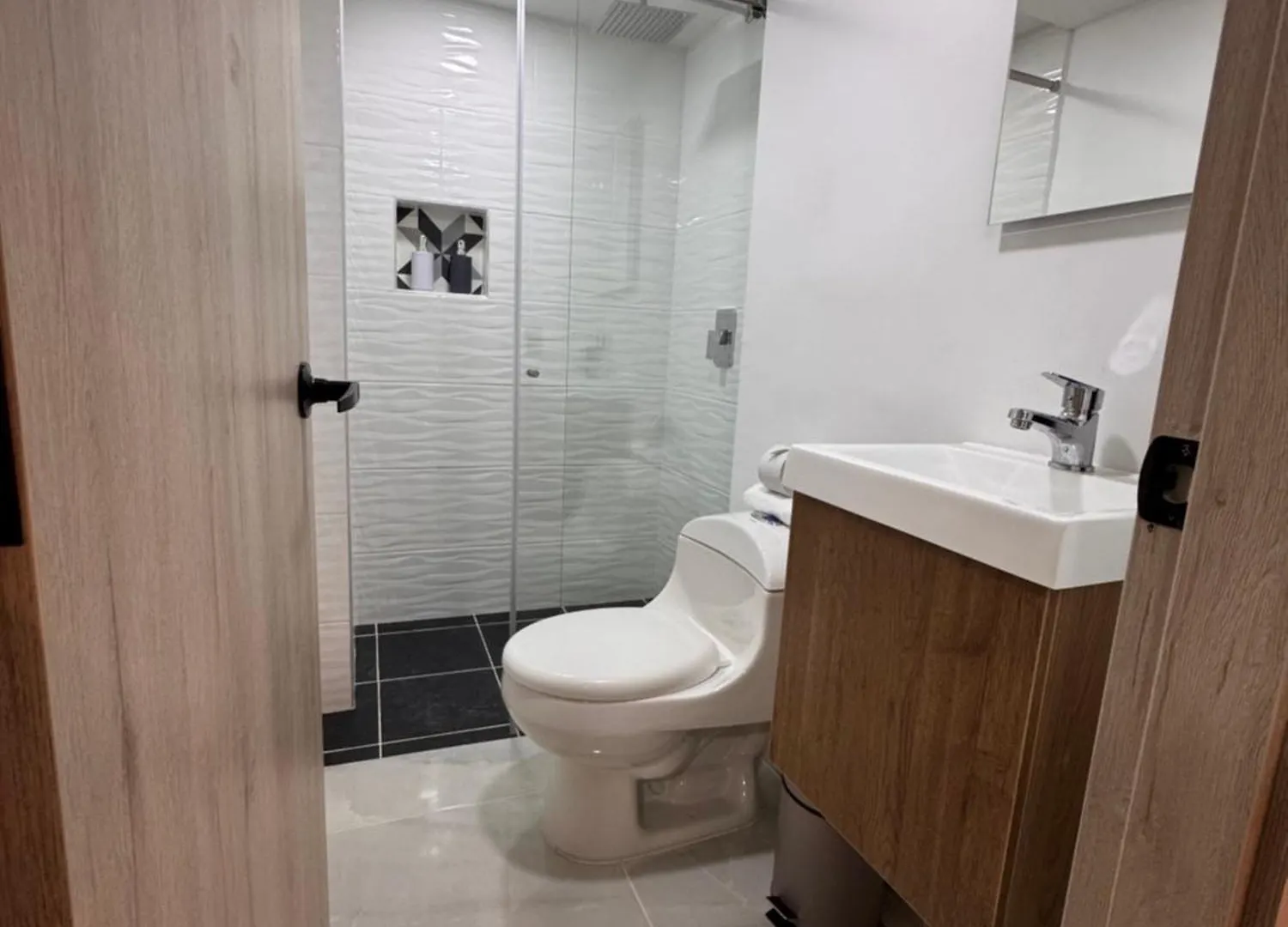 מלון מדיין Vida Hostel