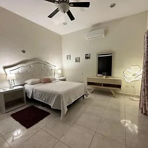Casa Sasha's Mini Palace , Cancun Mexico