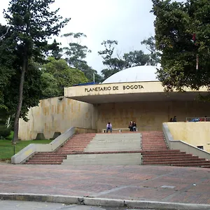 Familia Lombana Pensión Bogotá